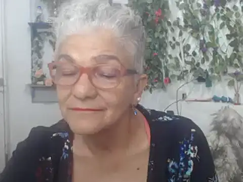 FunnyGrandma online show from 02/08/25, 02:36