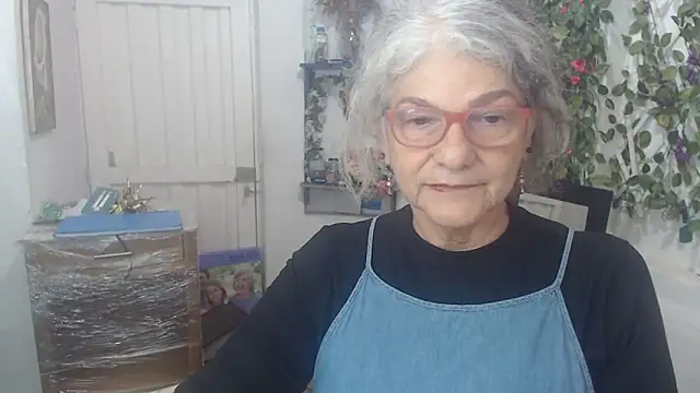 FunnyGrandma online show from 03/12/25, 01:36