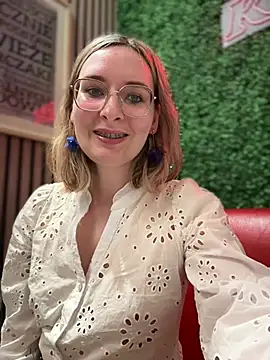 The Snowwhitee online show from 01/16/25, 07:20