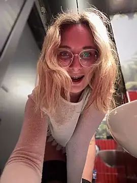 The Snowwhitee online show from 02/03/25, 10:11