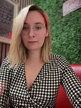 The Snowwhitee online show from 03/17/25, 07:15