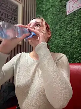 The Snowwhitee online show from 03/18/25, 07:10