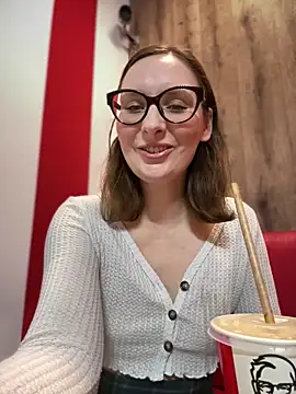 The Snowwhitee online show from 02/11/26, 07:19