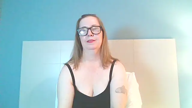 SweetandNaughty1 online show from 01/01/25, 04:39