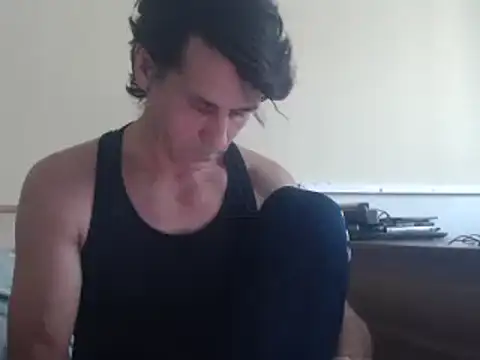 yvesstorm1 online show from 01/26/25, 12:33