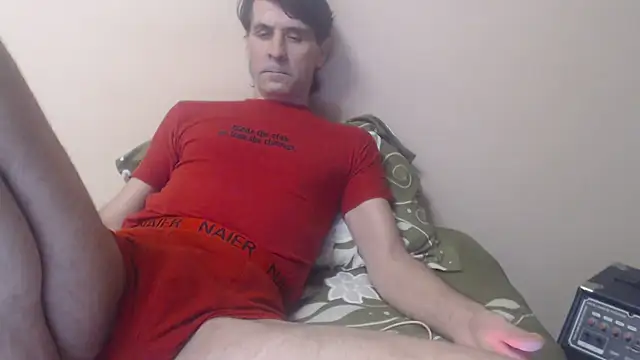 yvesstorm1 online show from 02/15/26, 04:03