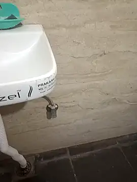 coolrocky346 online show from 02/19/25, 01:51