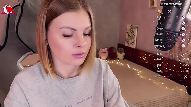 Snapshot of Your_Sweet_Lilu chatting on 03/14/25, 05:02 Your Sweet Lilu online show from 03/14/25, 05:02