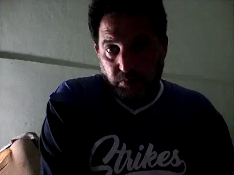 Snapshot of Reload_033 chatting on 06/01/26, 02:35 Reload 033 online show from 06/01/26, 02:35