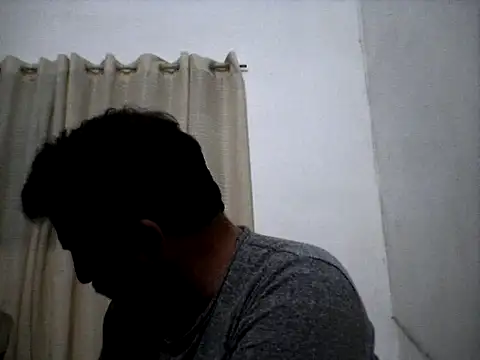 Snapshot of Reload_033 chatting on 06/05/26, 03:57 Reload 033 online show from 06/05/26, 03:57