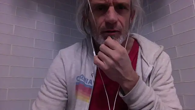 readyforfunxxx online show from 12/11/24, 11:08