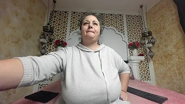 AleshaArabian online show from 02/12/26, 04:51