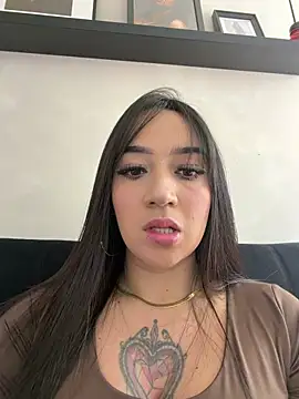 EmmyEvans1 online show from 03/06/26, 07:43