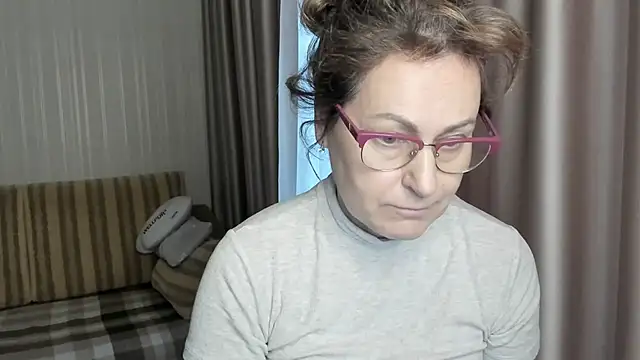 lauraoven online show from 01/13/25, 09:19