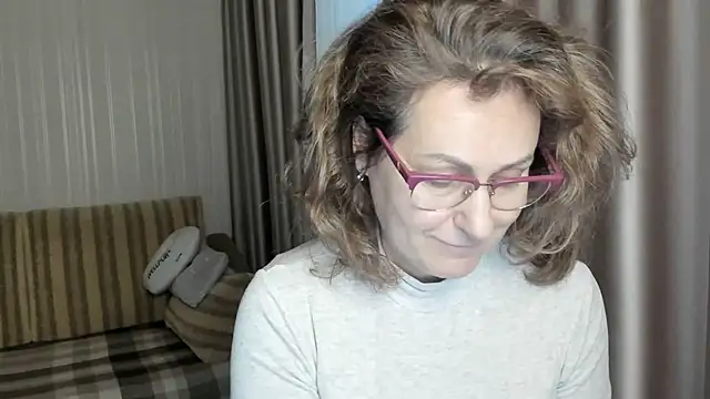 lauraoven online show from 01/13/25, 12:45