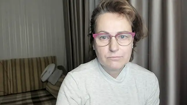 lauraoven online show from 01/14/25, 05:01