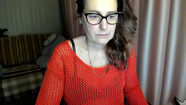 lauraoven online show from 02/09/26, 07:45