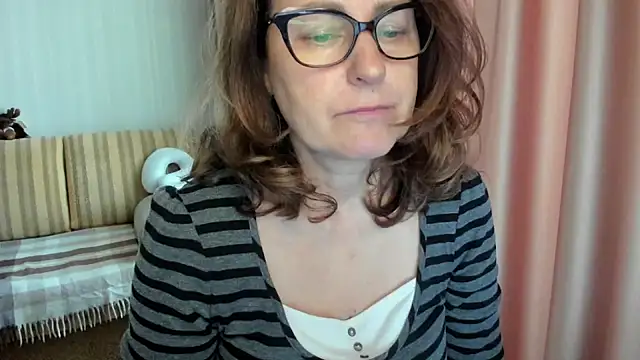 lauraoven online show from 05/06/26, 02:11