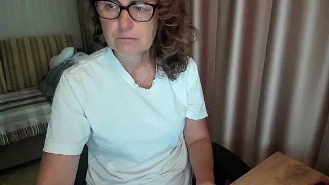 lauraoven online show from 07/22/26, 01:58