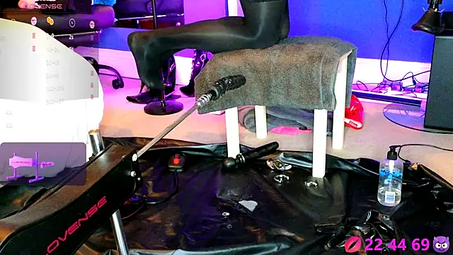 Kinky JXD online show from 02/24/25, 06:36