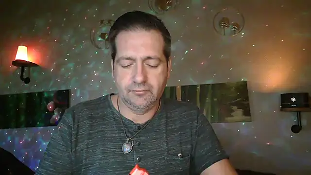 matrikes1 online show from 12/23/24, 05:43