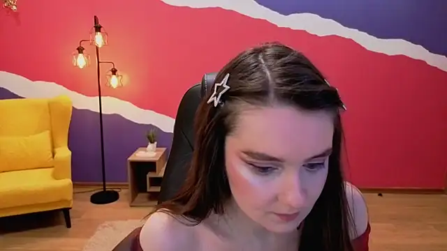 Snapshot of CloudGrace chatting on 01/18/26, 06:12 CloudGrace online show from 01/18/26, 06:12