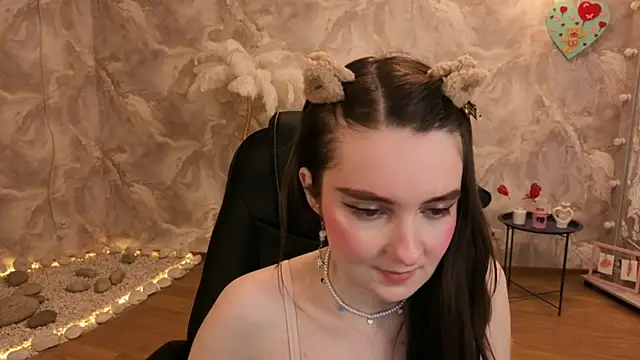 Snapshot of CloudGrace chatting on 02/17/26, 03:14 CloudGrace online show from 02/17/26, 03:14