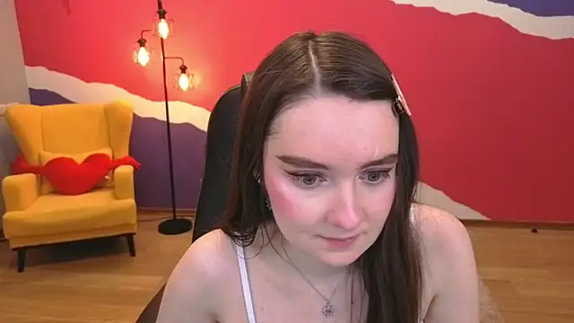 Snapshot of CloudGrace chatting on 02/19/26, 03:13 CloudGrace online show from 02/19/26, 03:13