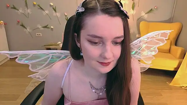Snapshot of CloudGrace chatting on 07/05/26, 04:19 CloudGrace online show from 07/05/26, 04:19
