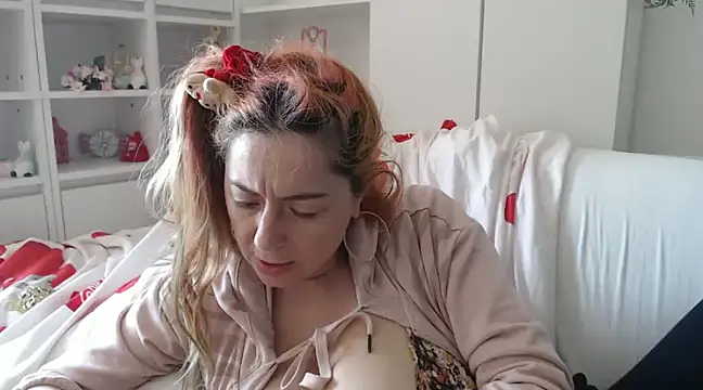 spell of love online show from 03/08/25, 01:47