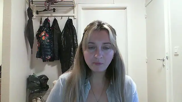 SusanCurt online show from 11/21/25, 10:47