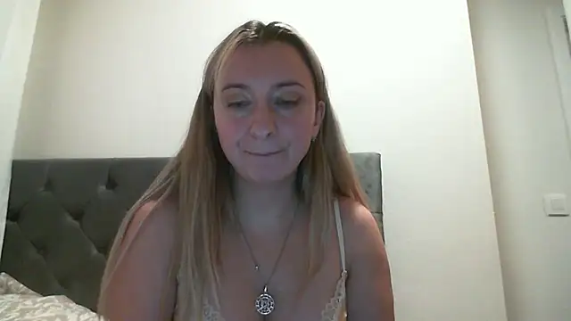 SusanCurt online show from 11/30/25, 06:56