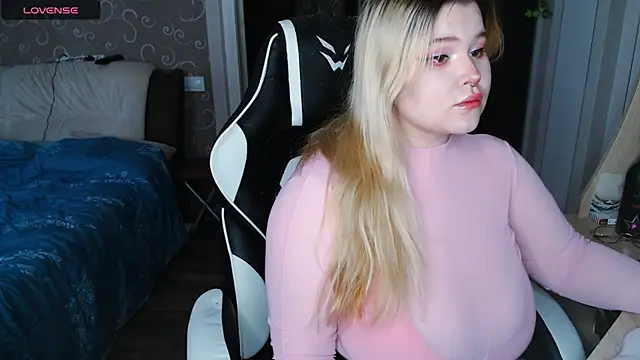 Mini Mo online show from 02/25/25, 08:25