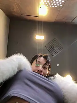 Wet  Bunny online show from 02/07/25, 09:37