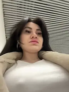 Wet  Bunny online show from 03/17/25, 09:44