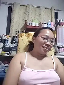 Snapshot of asianwet4u chatting on 02/23/25, 01:53 asianwet4u online show from 02/23/25, 01:53