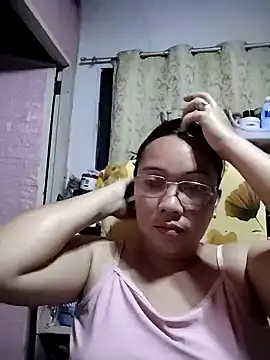 Snapshot of asianwet4u chatting on 02/25/25, 09:35 asianwet4u online show from 02/25/25, 09:35