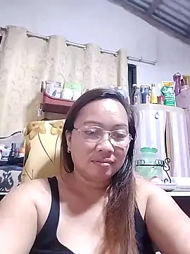 Snapshot of asianwet4u chatting on 02/28/25, 05:37 asianwet4u online show from 02/28/25, 05:37