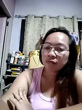 Snapshot of asianwet4u chatting on 02/28/25, 10:52 asianwet4u online show from 02/28/25, 10:52