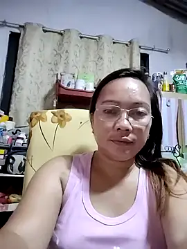 Snapshot of asianwet4u chatting on 02/28/25, 03:26 asianwet4u online show from 02/28/25, 03:26