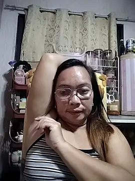 Snapshot of asianwet4u chatting on 03/05/25, 01:39 asianwet4u online show from 03/05/25, 01:39