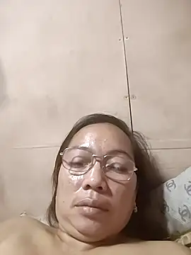 Snapshot of asianwet4u chatting on 03/09/25, 03:22 asianwet4u online show from 03/09/25, 03:22