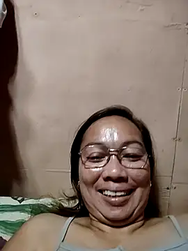 Snapshot of asianwet4u chatting on 03/09/25, 04:00 asianwet4u online show from 03/09/25, 04:00