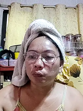 Snapshot of asianwet4u chatting on 03/12/25, 03:13 asianwet4u online show from 03/12/25, 03:13