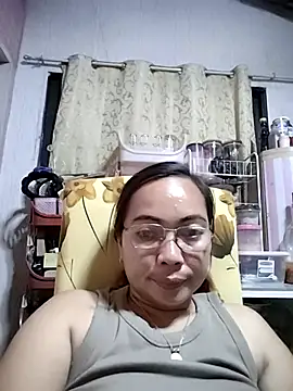 Snapshot of asianwet4u chatting on 03/13/25, 02:01 asianwet4u online show from 03/13/25, 02:01