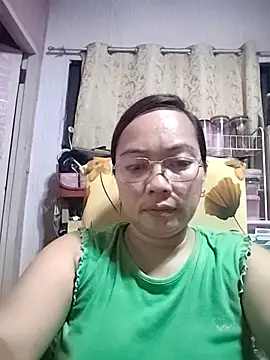 Snapshot of asianwet4u chatting on 03/15/25, 10:57 asianwet4u online show from 03/15/25, 10:57