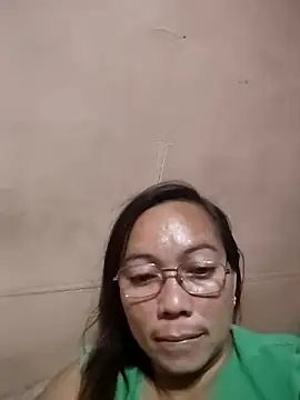 Snapshot of asianwet4u chatting on 03/15/25, 06:43 asianwet4u online show from 03/15/25, 06:43