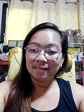 Snapshot of asianwet4u chatting on 03/23/25, 01:42 asianwet4u online show from 03/23/25, 01:42