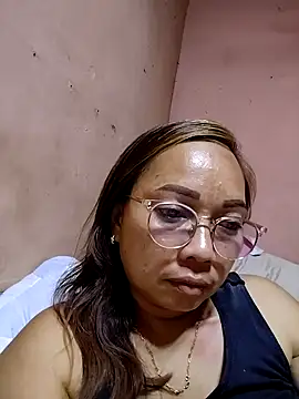 Snapshot of asianwet4u chatting on 09/17/25, 02:30 asianwet4u online show from 09/17/25, 02:30