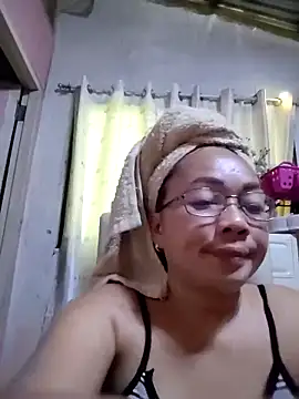 Snapshot of asianwet4u chatting on 09/19/25, 05:09 asianwet4u online show from 09/19/25, 05:09